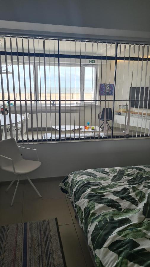 Frontaal Gelijkvloers Seaview 80m² 2 Slp Appartement *