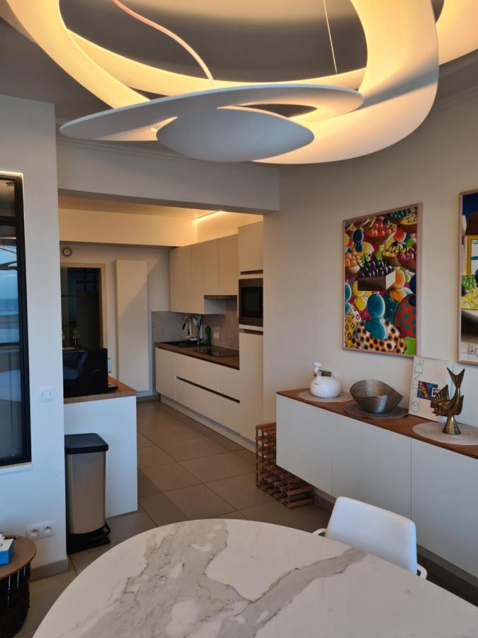 Frontaal Gelijkvloers Seaview 80m² 2 Slp Oostende