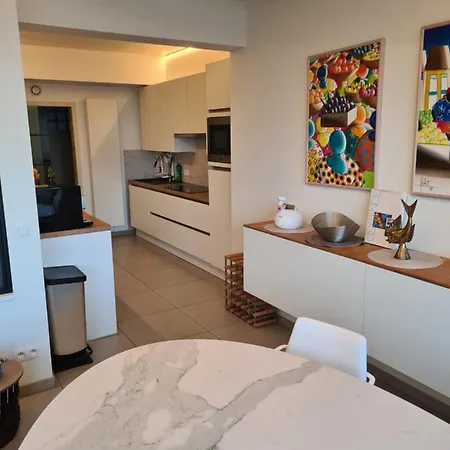 frontaal gelijkvloers seaview 80m² 2 slp Appartement Oostende Buitenkant foto