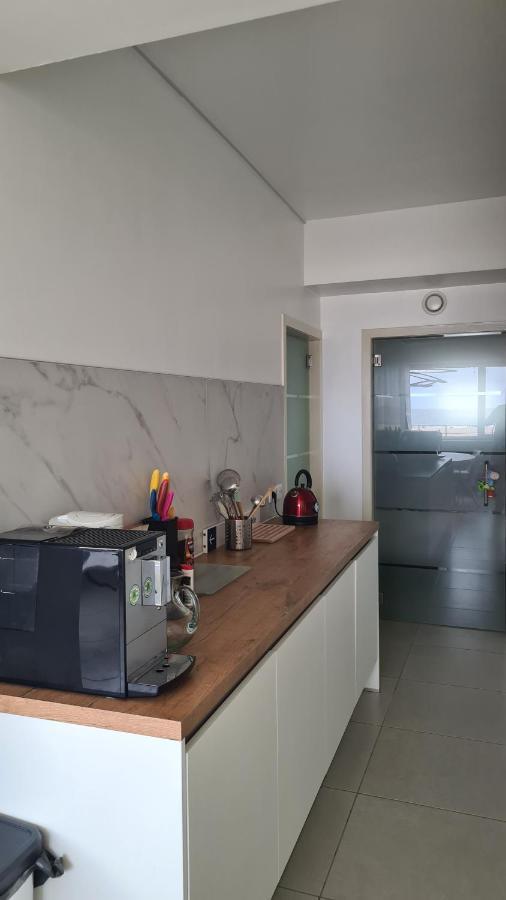 Frontaal Gelijkvloers Seaview 80m² 2 Slp * Ostende