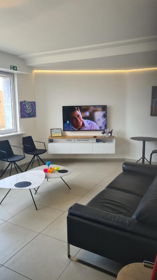 Frontaal Gelijkvloers Seaview 80m² 2 Slp Apartment Ostende