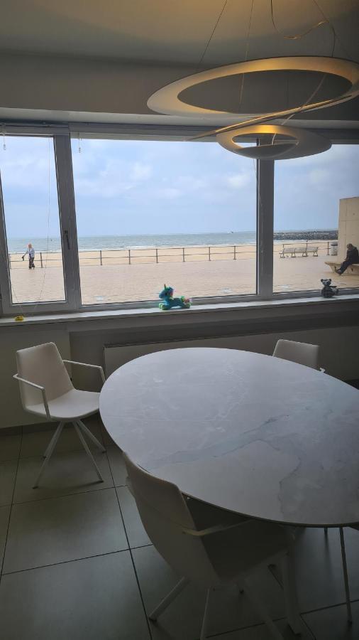 Frontaal Gelijkvloers Seaview 80m² 2 Slp Apartment