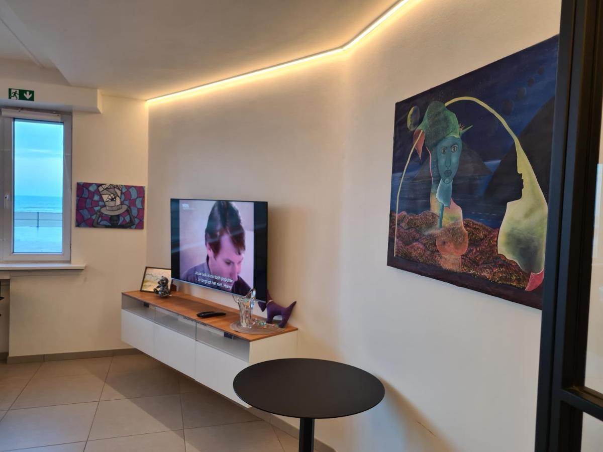Frontaal Gelijkvloers Seaview 80m² 2 Slp Apartment Ostende