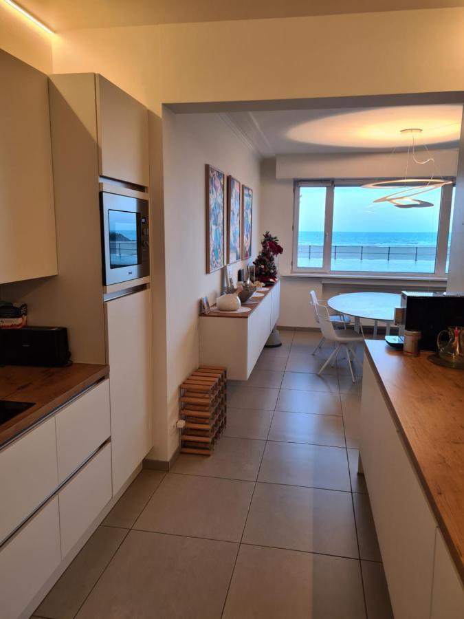 Frontaal Gelijkvloers Seaview 80m² 2 Slp * Ostende