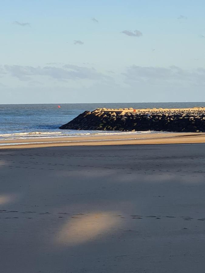 Frontaal Gelijkvloers Seaview 80m² 2 Slp Apartment Ostende